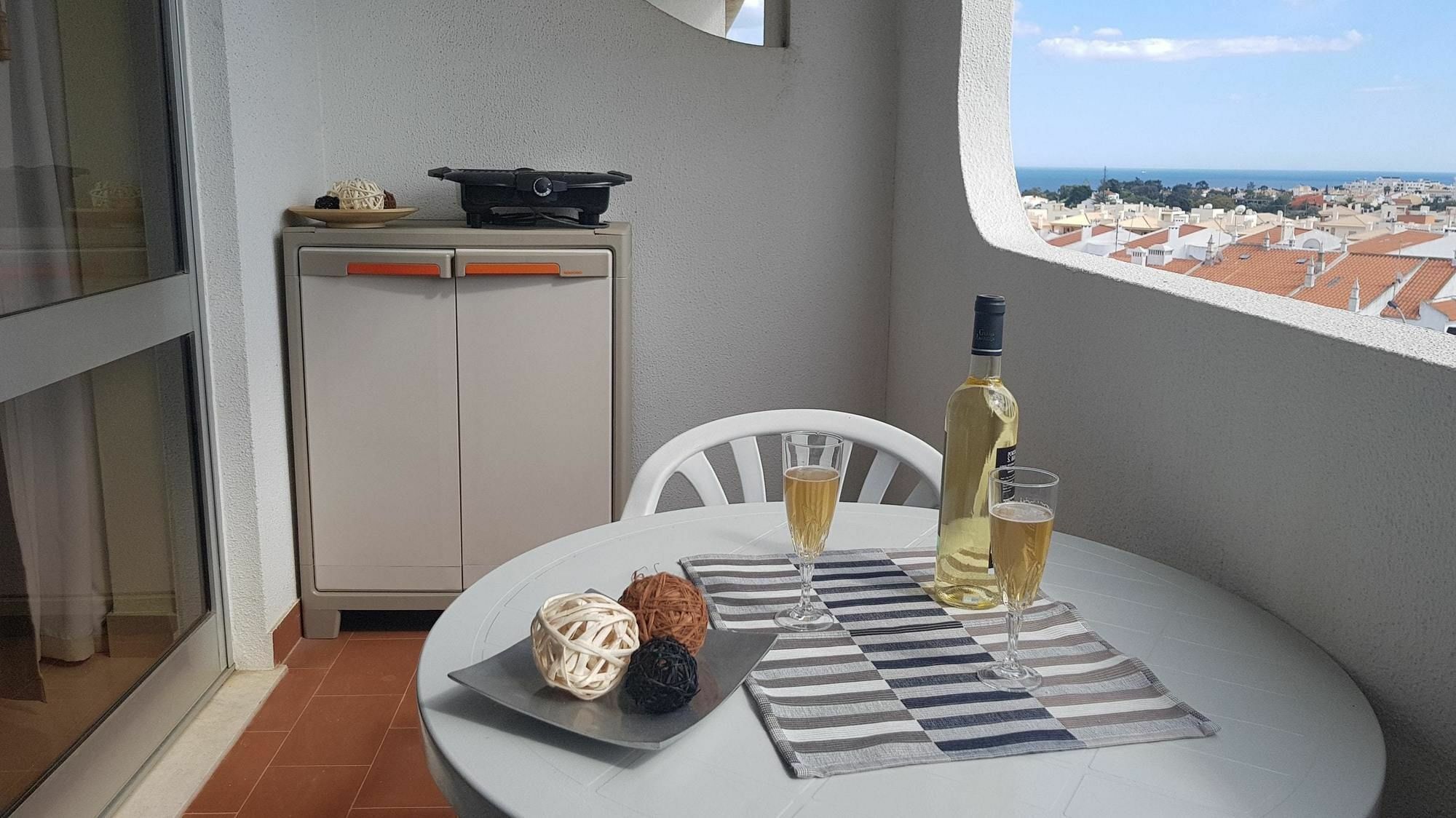 Choro In With Wonderful Sea View Pool Access * Albufeira