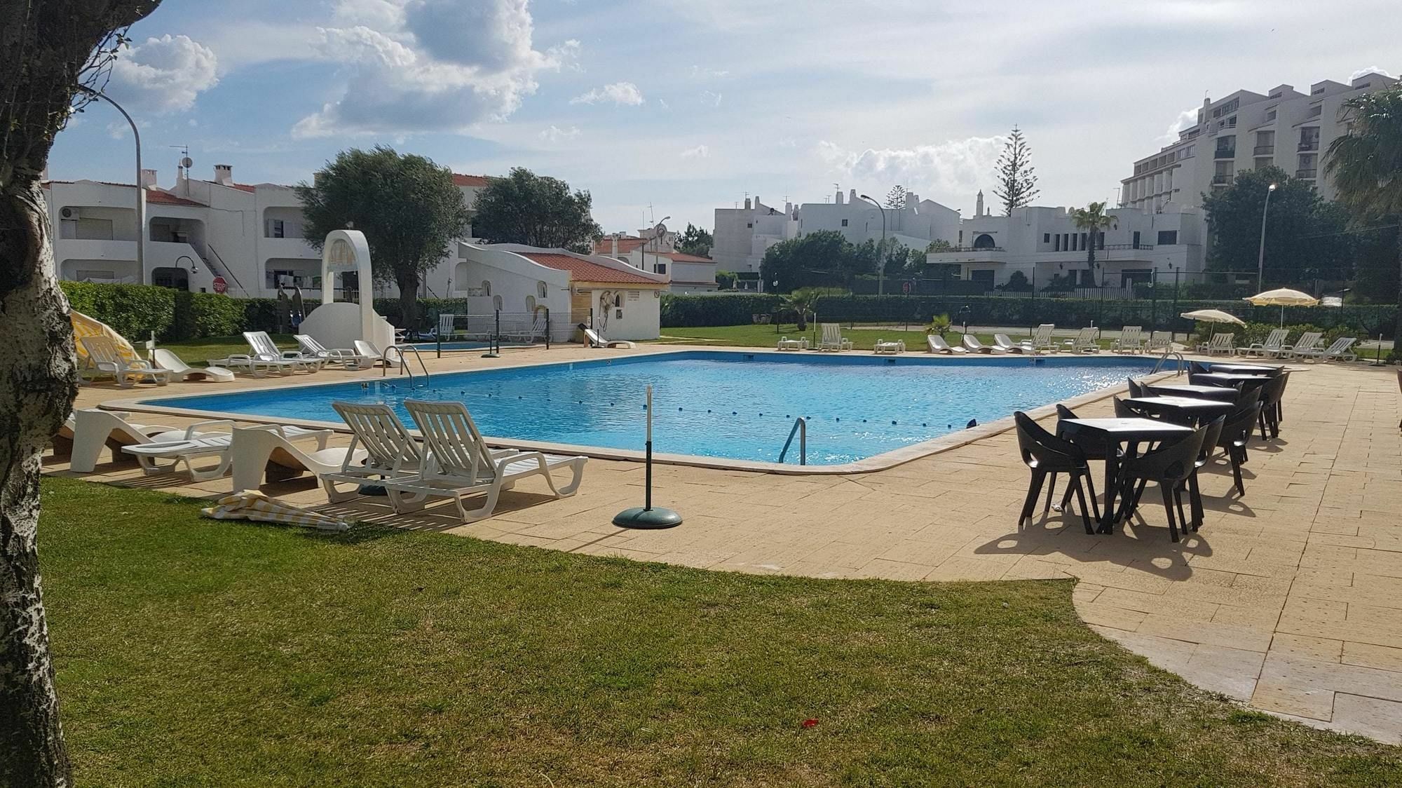Choro In With Wonderful Sea View Pool Access Albufeira